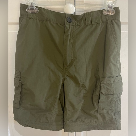 Magellan Outdoors Men’s Fish Gear Cargo Shorts Sz S - Picture 1 of 7